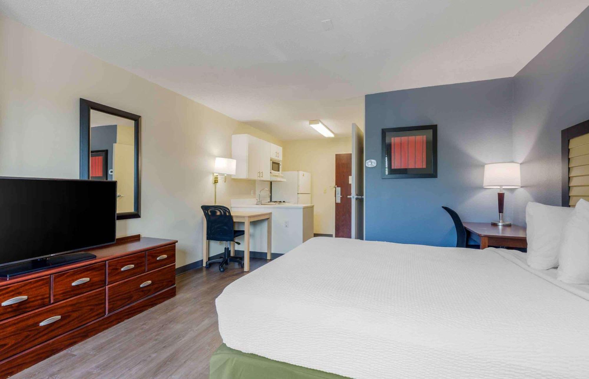 Extended Stay America Suites - Washington Dc Germantown Milestone Экстерьер фото
