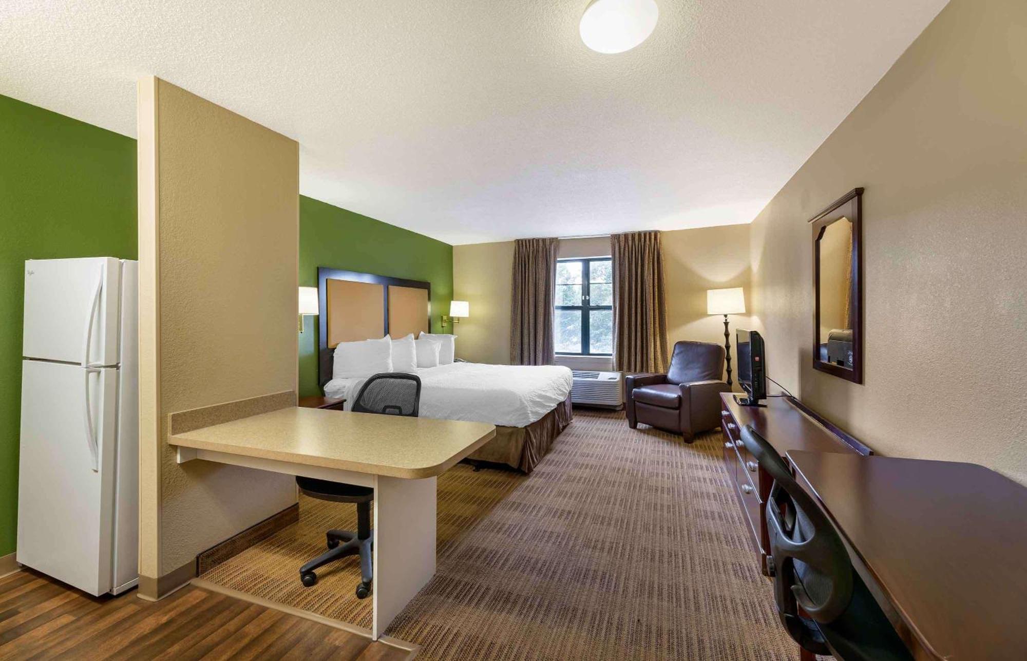 Extended Stay America Suites - Washington Dc Germantown Milestone Экстерьер фото