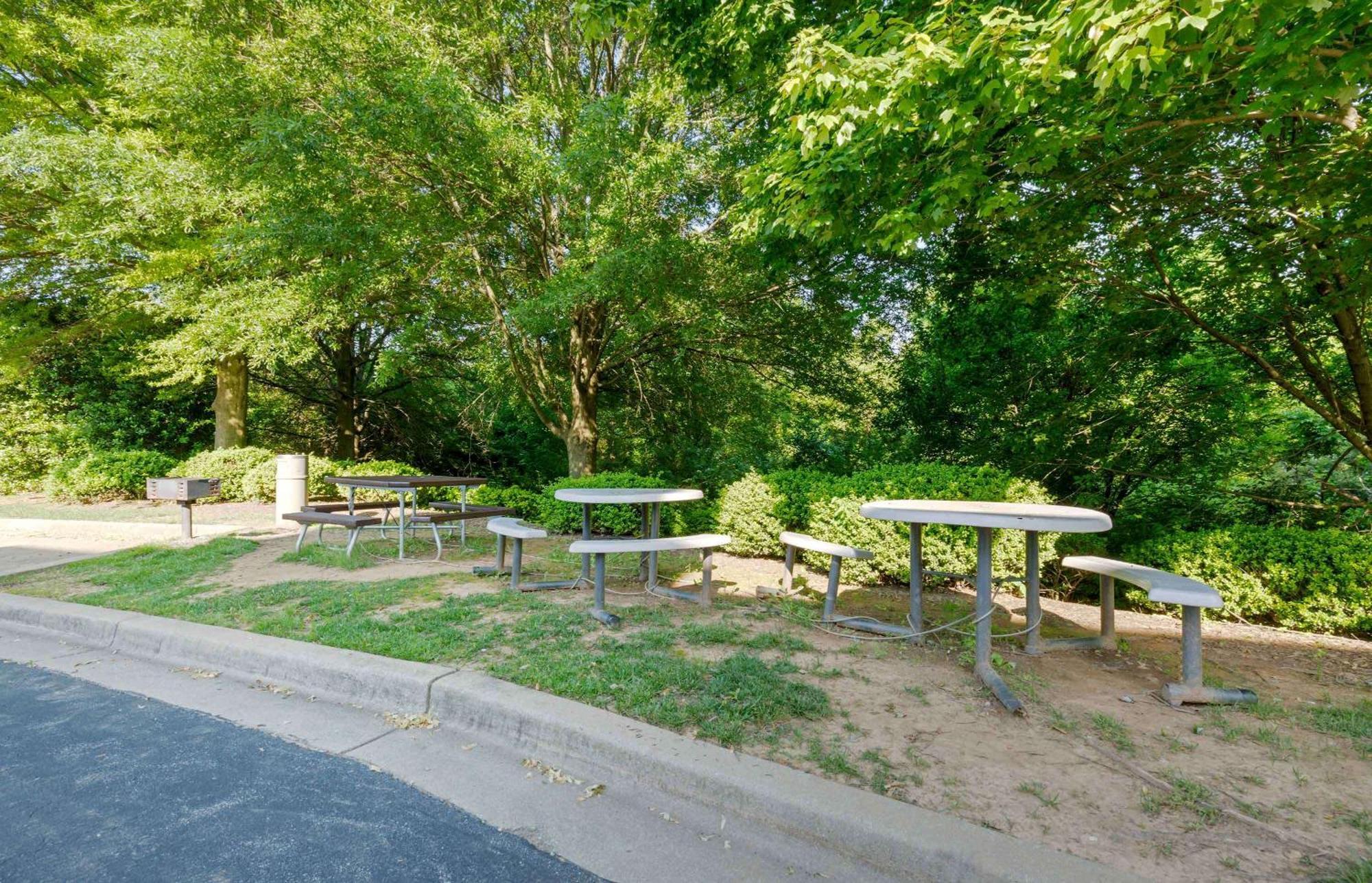 Extended Stay America Suites - Washington Dc Germantown Milestone Экстерьер фото