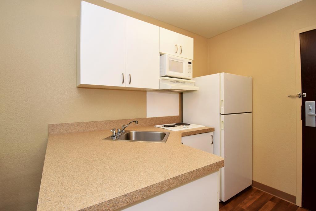 Extended Stay America Suites - Washington Dc Germantown Milestone Экстерьер фото